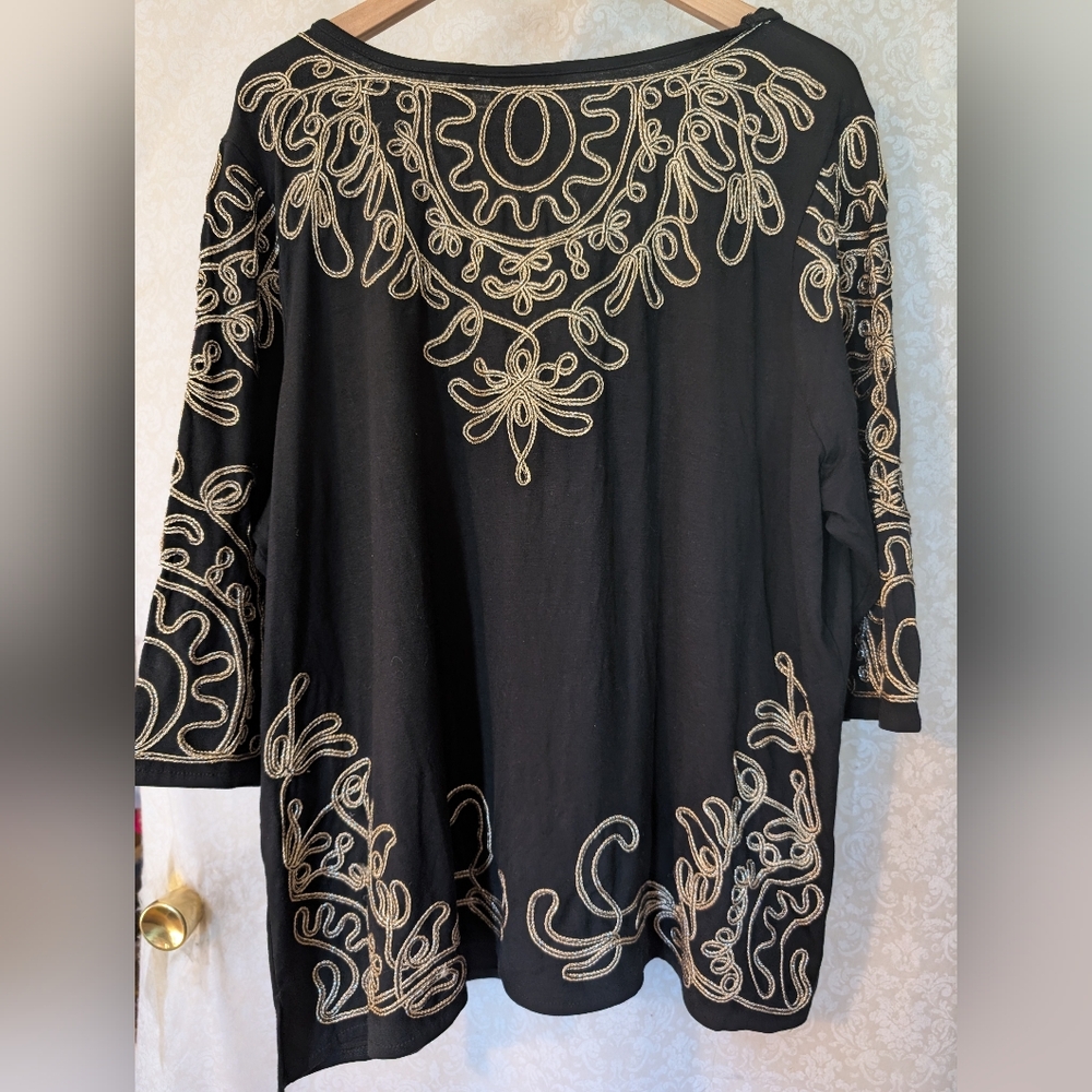 Catherines NWT Black w Gold Detail Top Sz.2X WP - Picture 13 of 17